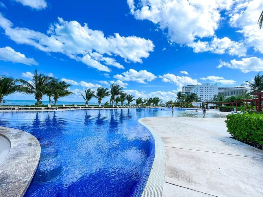 Punta Me Luxury Apartments Ocean View & Beach Front In Amara Канкун Экстерьер фото
